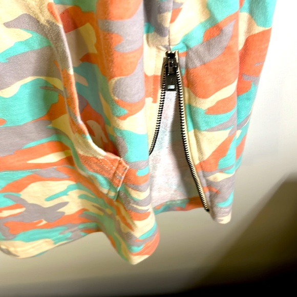 Denim House pastel camouflage hoodie size M long sleeves blue pink cream… - Picture 7 of 10